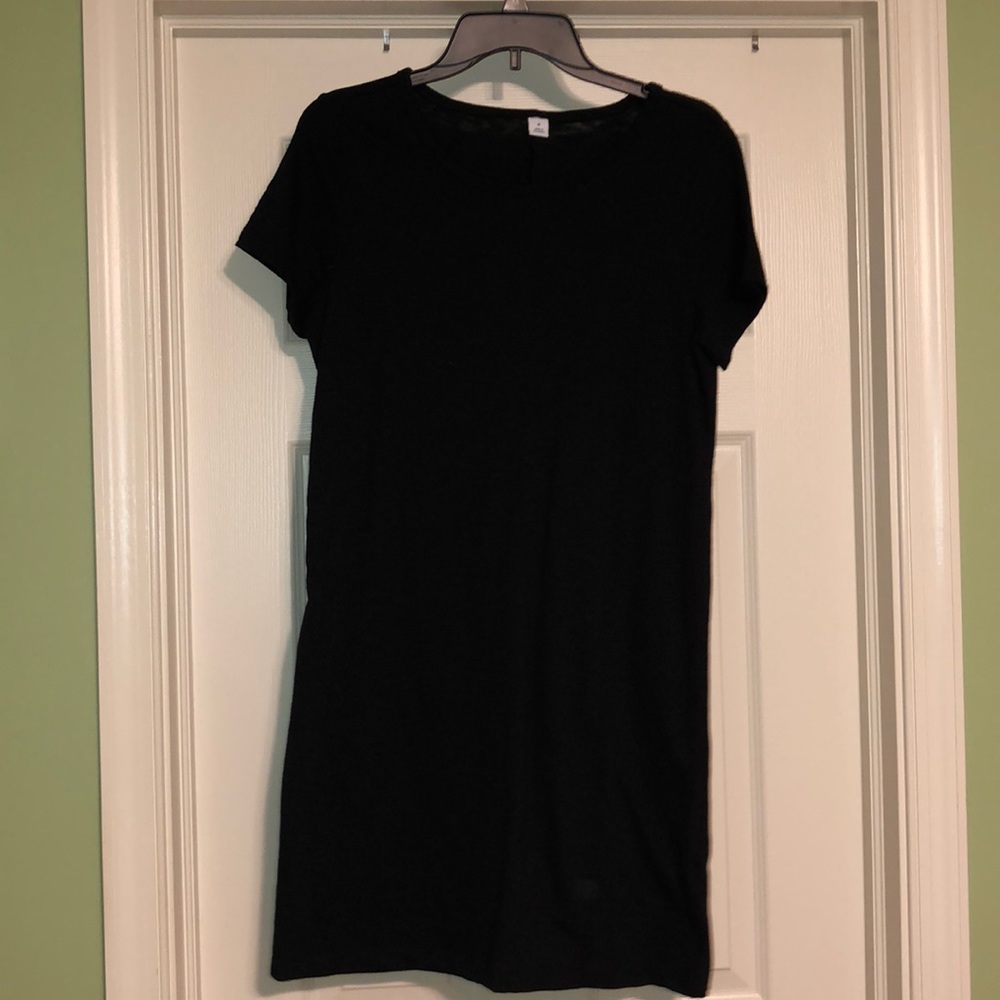 Black Old Navy fitted dress